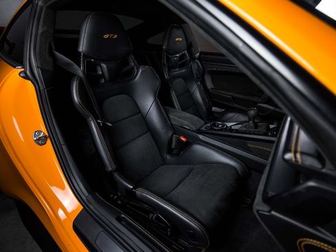 Used 2022 Porsche 911 GT3 RWD image 15