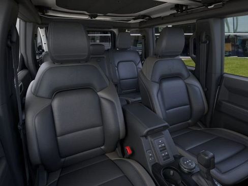 New 2026 Ford Bronco Outer Banks image 10