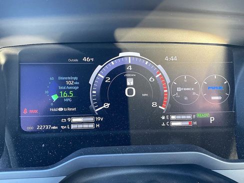 Used 2025 Toyota Tundra Platinum image 11