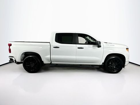 Used 2025 Chevrolet Silverado 1500 Custom RWD image 4