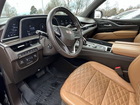 Used 2021 Cadillac Escalade Premium Luxury w/ Driver Assist Tech Package image 17