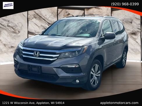 Used 2017 Honda Pilot EX image 1