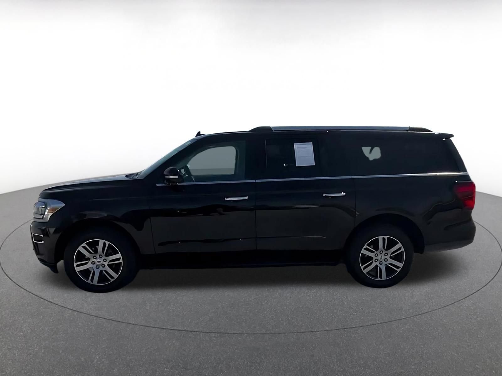 Used 2024 Ford Expedition Max Limited RWD image 9