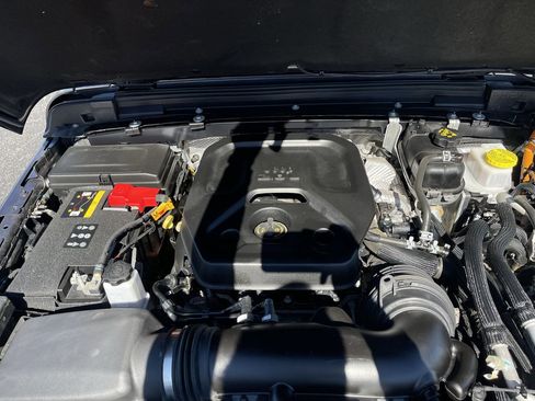 Used 2024 Jeep Wrangler Sport S image 29