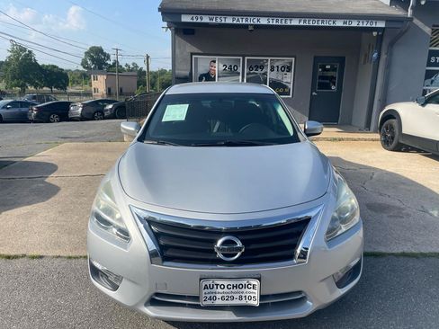 Used 2015 Nissan Altima 2.5 S w/ Special Edition Package FWD image 3