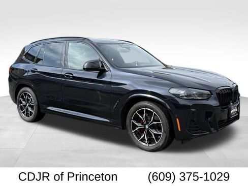 Used 2023 BMW X3 M40i image 1