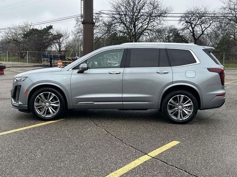 Certified 2025 Cadillac XT6 Premium Luxury w/ Platinum Package AWD/4WD image 7