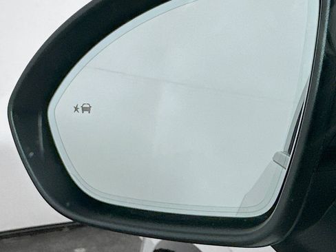 Used 2021 Buick Envision Preferred FWD image 16