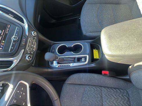 Used 2023 Chevrolet Equinox LT w/ Driver Convenience Package image 26