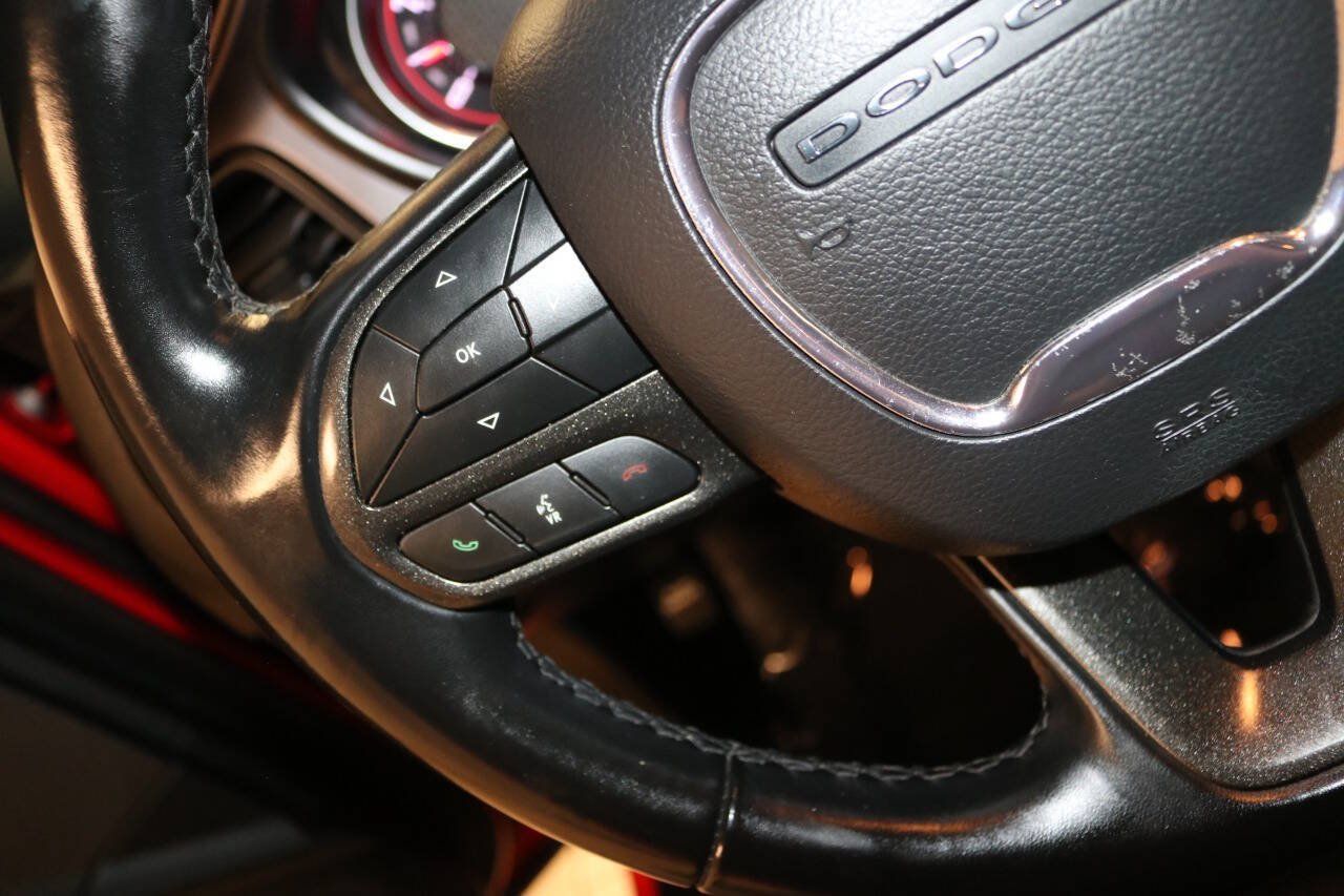 Used 2023 Dodge Challenger SXT RWD image 25