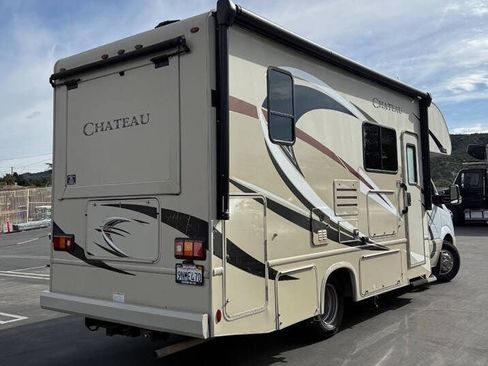 Used 2017 Mercedes-Benz Sprinter 3500 image 4