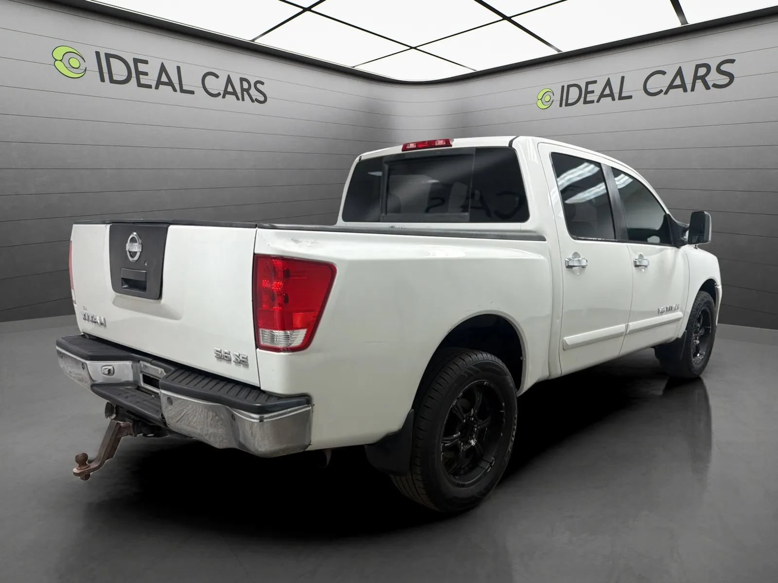 Used 2005 Nissan Titan SE w/ (W01) Utility Bed Pkg AWD/4WD image 5