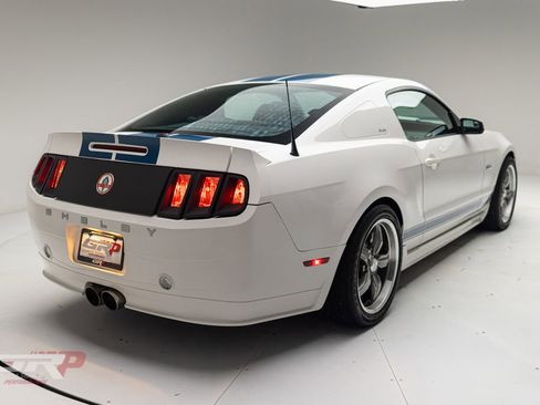 Used 2011 Ford Mustang GT Premium w/ Security Pkg image 3
