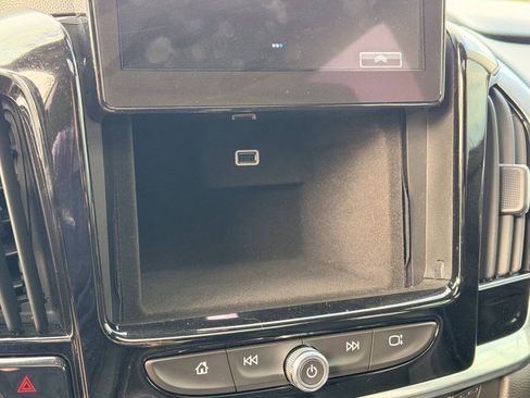 Used 2019 Chevrolet Traverse Premier w/ Redline Edition AWD/4WD image 21