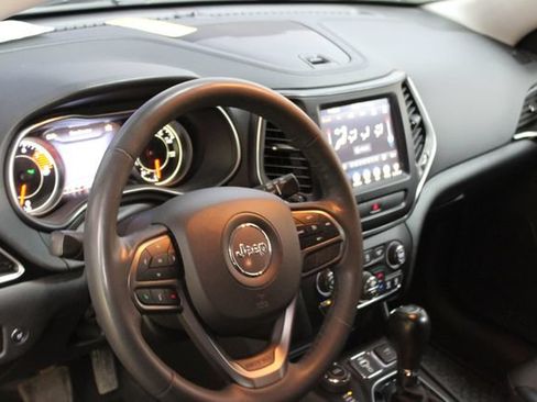 Used 2022 Jeep Cherokee Latitude Lux w/ Sun & Sound Group AWD/4WD image 14