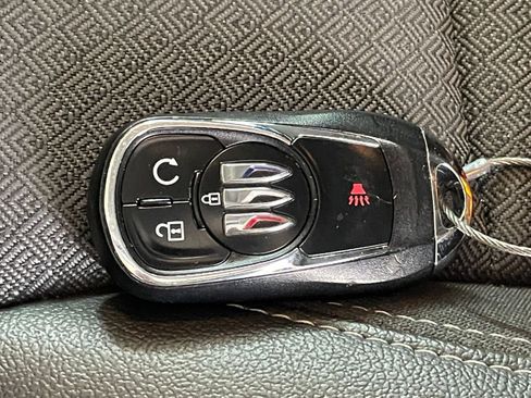 Used 2025 Buick Encore GX Preferred image 24