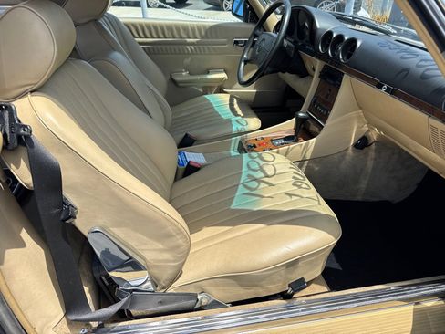 Used 1988 Mercedes-Benz 560 SL image 11
