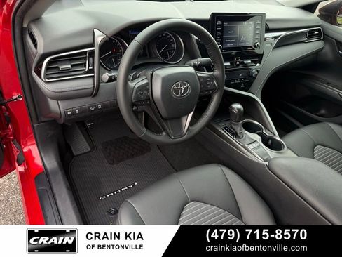 Used 2023 Toyota Camry SE w/ Convenience Package FWD image 9