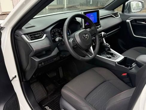 Certified 2025 Toyota RAV4 SE AWD/4WD image 14