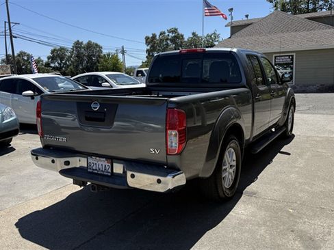 Used 2016 Nissan Frontier SV w/ SV Value Truck Package RWD image 3