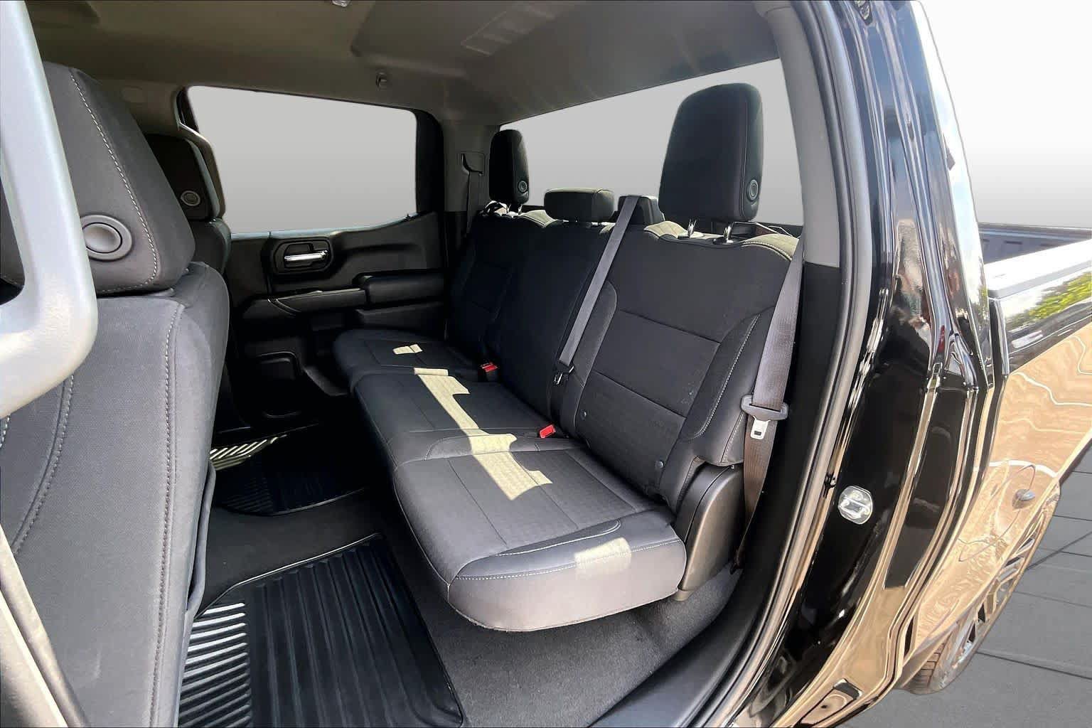 Used 2024 Chevrolet Silverado 1500 Custom RWD image 18