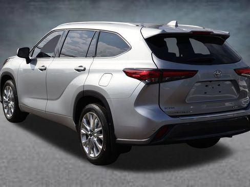 Used 2020 Toyota Highlander Limited AWD/4WD image 21
