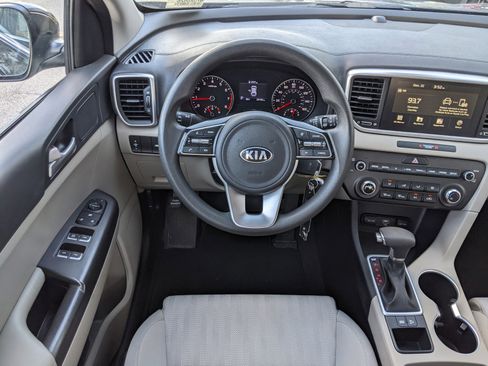 Certified 2022 Kia Sportage LX image 13