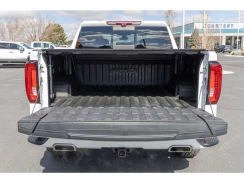 Used 2022 GMC Sierra 1500 AT4 w/ AT4 Premium Package image 14