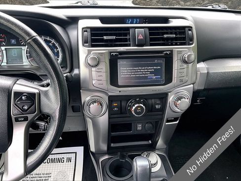 Used 2016 Toyota 4Runner SR5 Premium AWD/4WD image 6