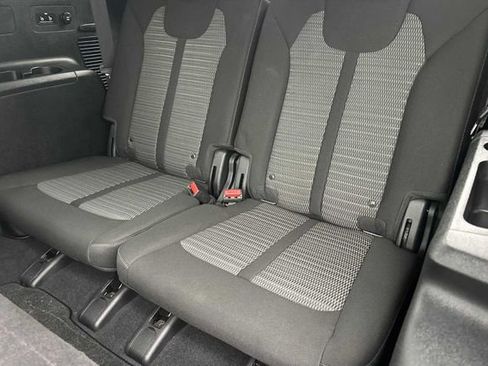 Used 2022 Kia Sorento LX image 13