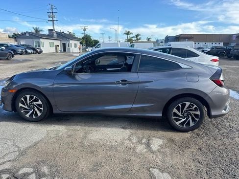 Used 2018 Honda Civic LX image 8