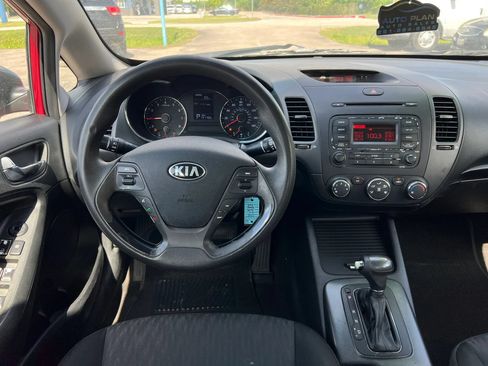 Used 2016 Kia Forte LX FWD image 16