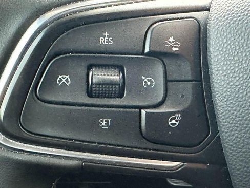 Used 2024 Buick Encore GX Avenir image 19