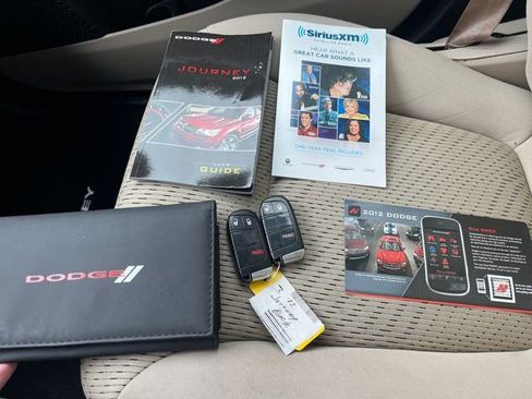 Used 2012 Dodge Journey SXT w/ Flexible Seating Group image 27