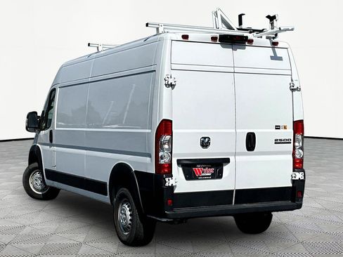 Used 2024 RAM ProMaster 2500 FWD image 4