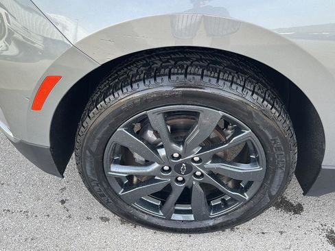 Used 2023 Chevrolet Equinox RS w/ RS Leather Package image 10