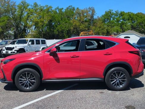 Used 2024 Lexus NX 250 NX 250 Premium w/ Towing Package (2000 Lbs) image 8