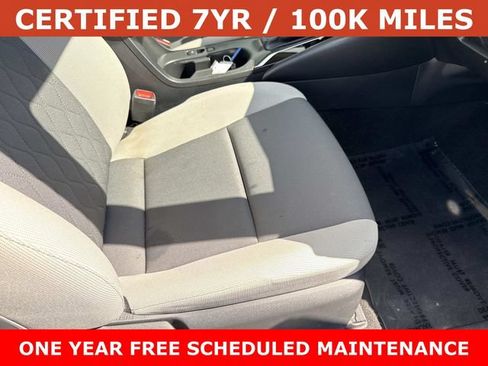 Used 2025 Toyota Corolla LE FWD image 10