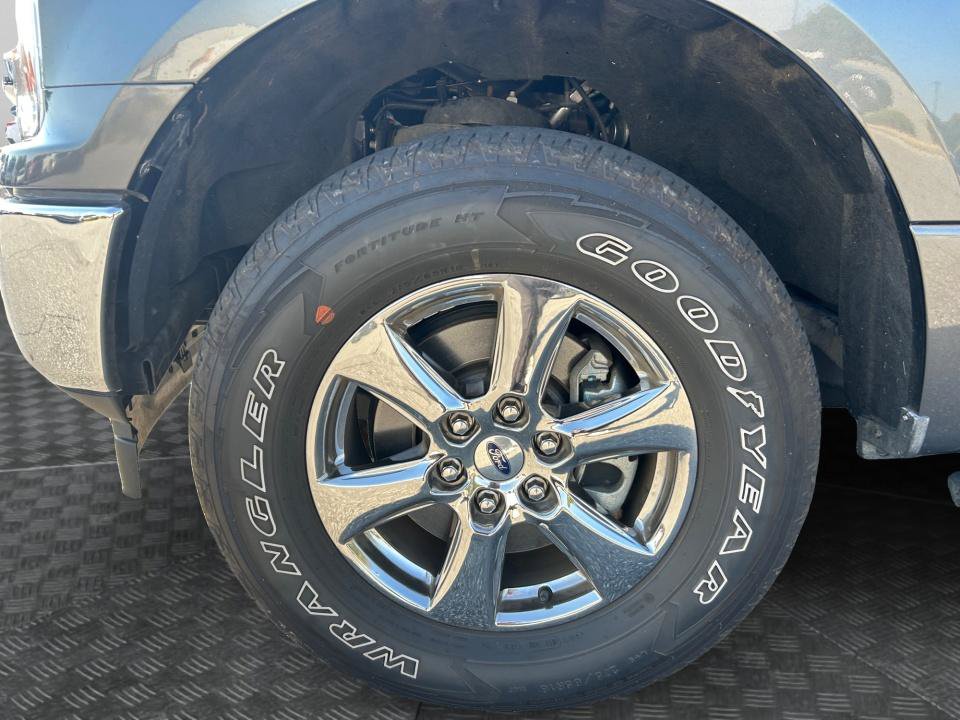 Used 2020 Ford F150 XLT w/ Equipment Group 302A Luxury AWD/4WD image 27