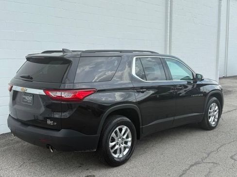Used 2021 Chevrolet Traverse LT FWD image 4