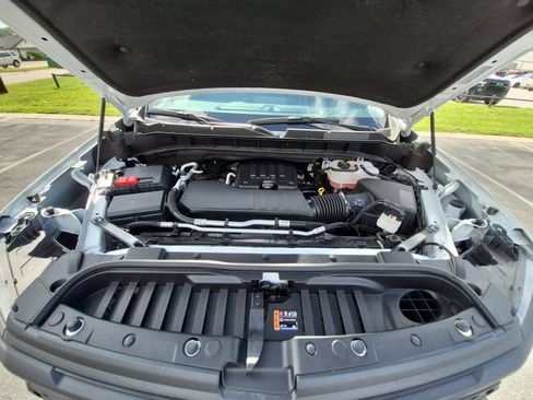 Certified 2025 Chevrolet Silverado 1500 Custom w/ LPO, Dark Essentials Package RWD image 28