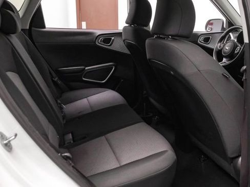 Used 2021 Kia Soul LX image 31