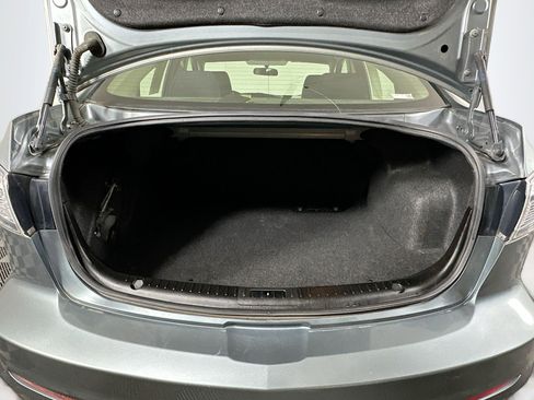 Used 2013 MAZDA MAZDA3 i SV FWD image 25
