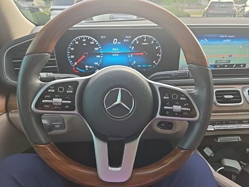 Used 2020 Mercedes-Benz GLS 580 4MATIC image 11