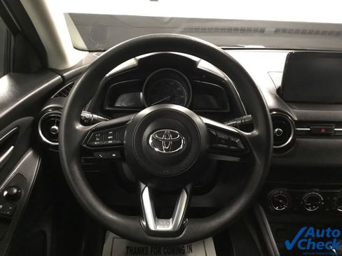 Used 2019 Toyota Yaris LE image 43