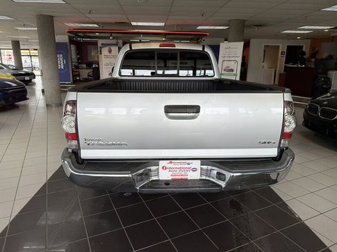 Used 2013 Toyota Tacoma 4x4 Access Cab w/ SR5 Pkg image 8
