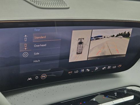 New 2026 Buick Enclave Avenir w/ Super Cruise Package FWD image 13