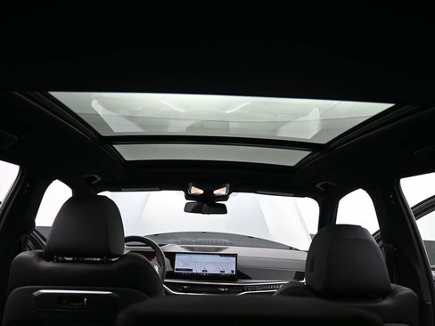 New 2026 BMW X5 xDrive40i w/ M Sport Package image 17