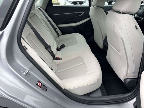 Certified 2023 Hyundai Sonata SEL w/ Preferred Accessory Package FWD image 14