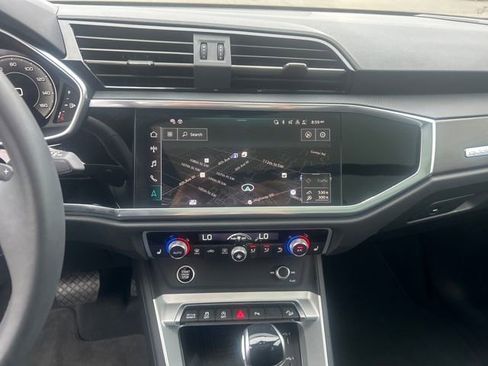 Used 2024 Audi Q3 2.0T Premium Plus image 25